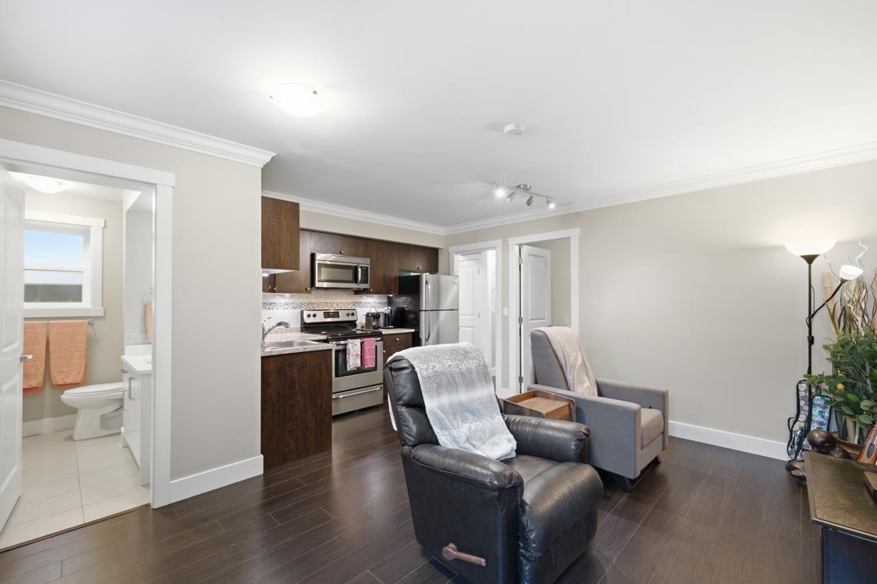 17411 2 Avenue, Surrey, BC, V3Z 6R9 - 27
