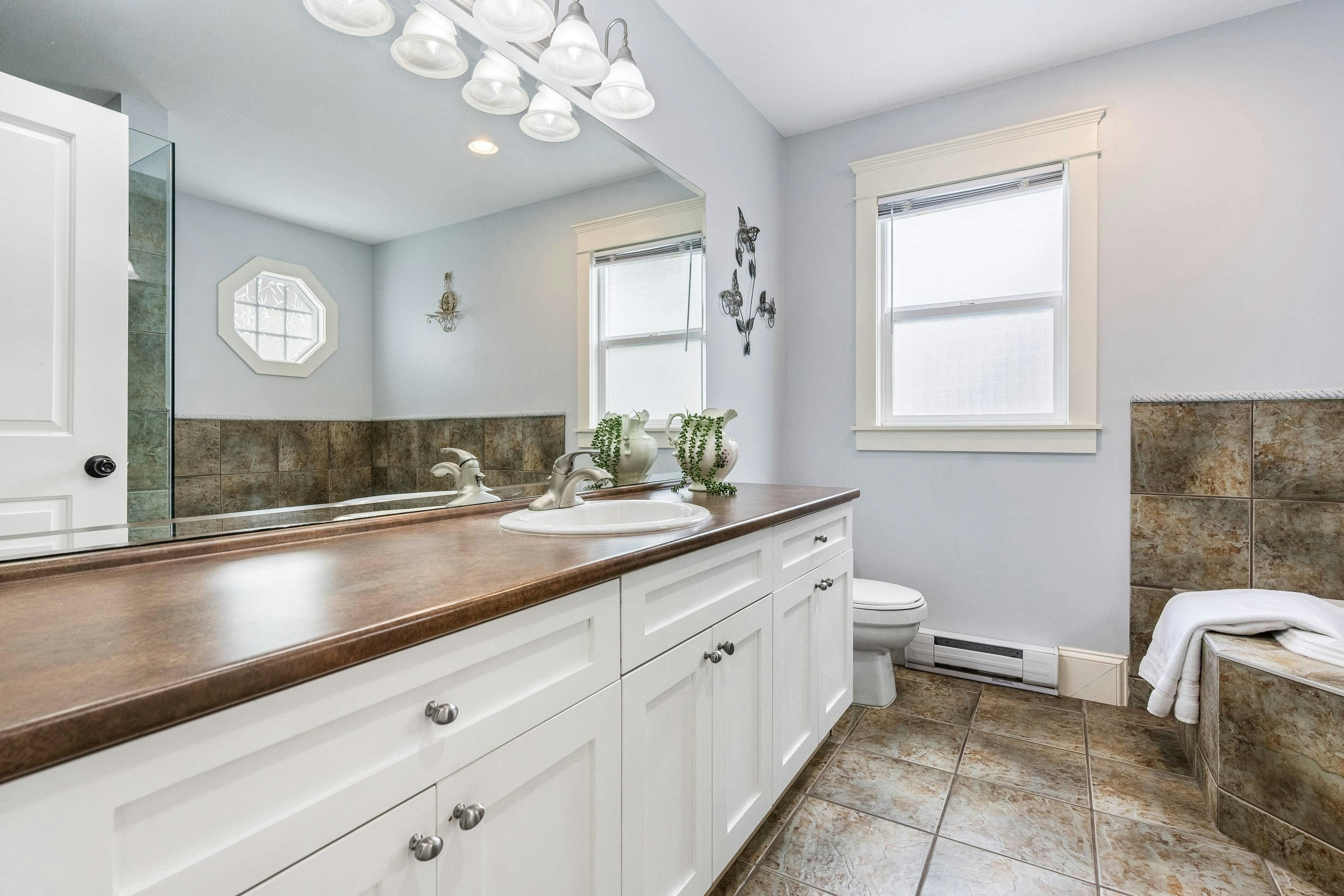5853 Garrison Boulevard, Chilliwack, BC, V2R 5X9 - 22