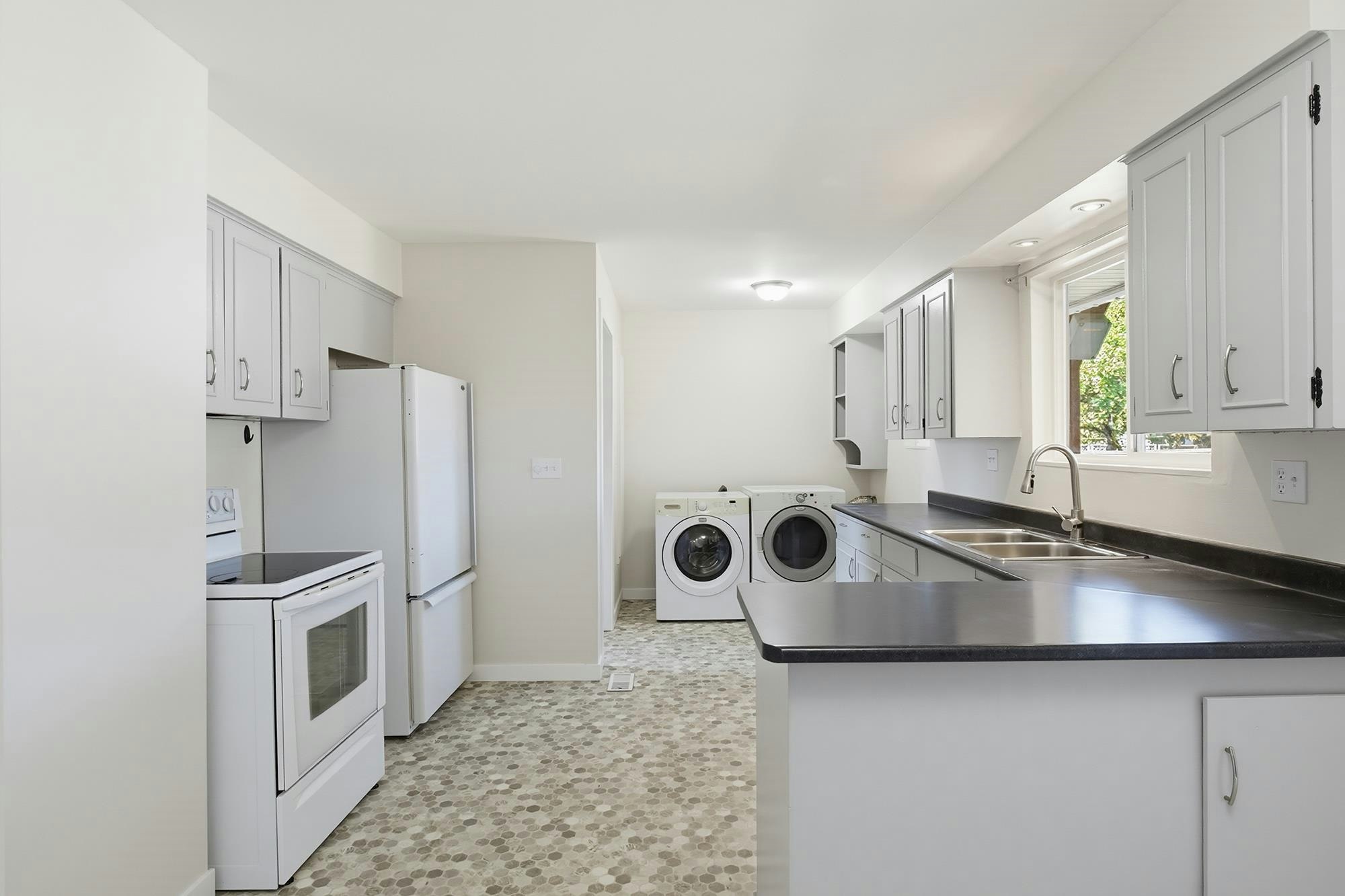 33515 8 Avenue, Mission, BC, V2V 2H4 - 7