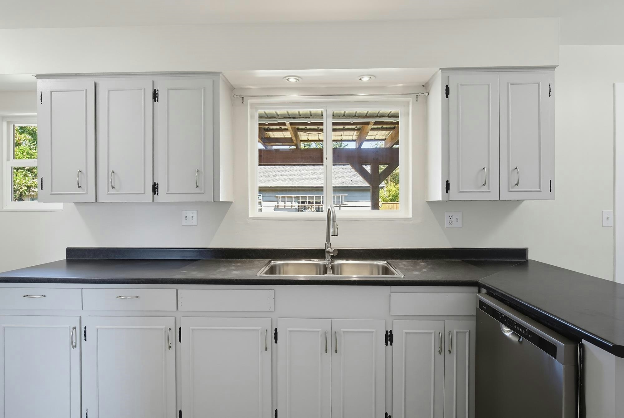 33515 8 Avenue - 4