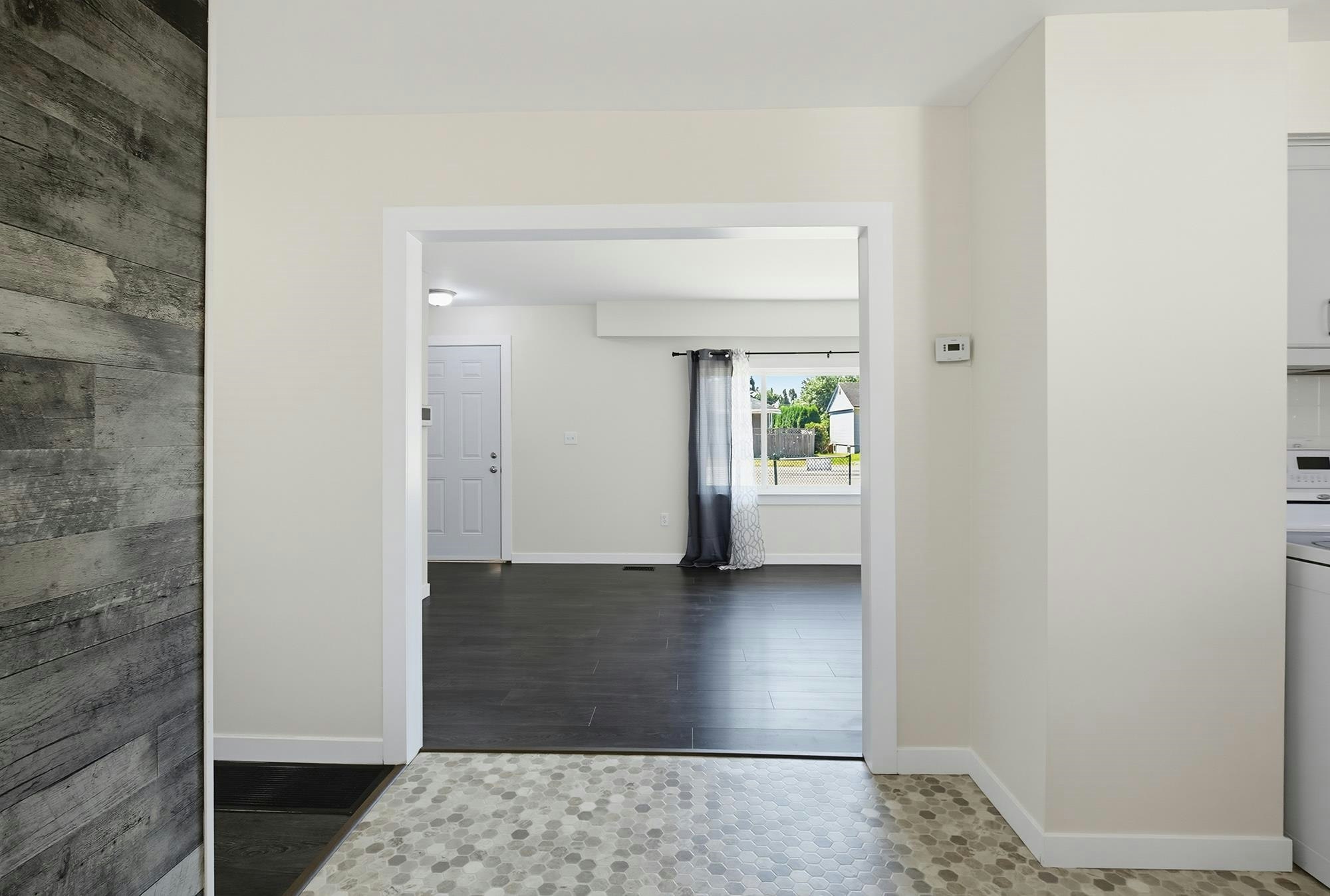 33515 8 Avenue, Mission, BC, V2V 2H4 - 13