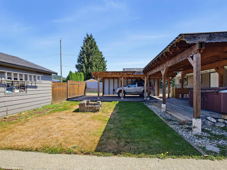 33515 8 Avenue, Mission, BC, V2V 2H4 - 33