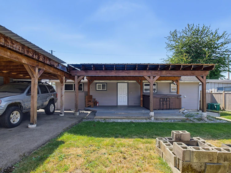 33515 8 Avenue, Mission, BC, V2V 2H4 - 31