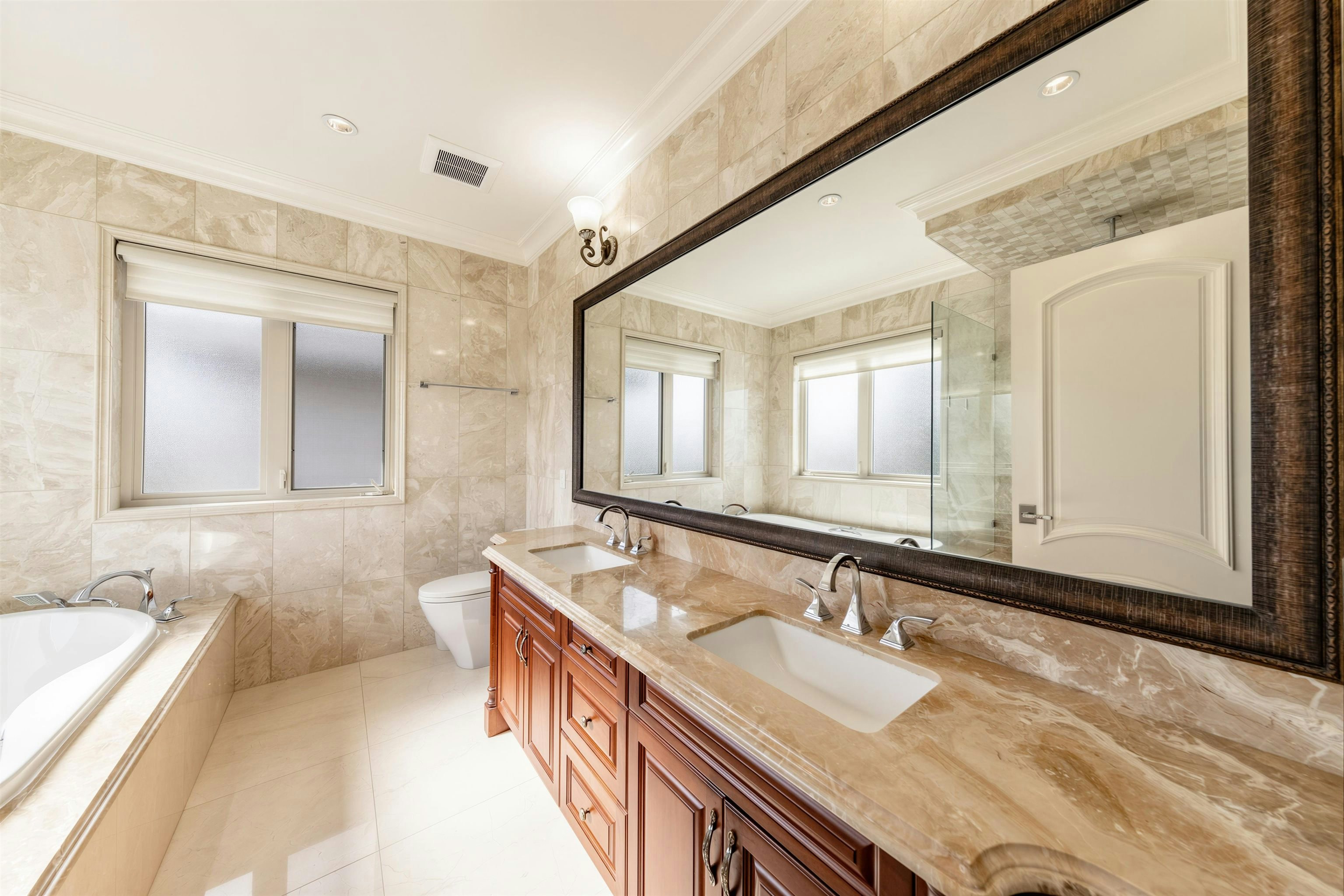 172 W 46th Avenue, Vancouver, BC, V5Y 2W9 - 19