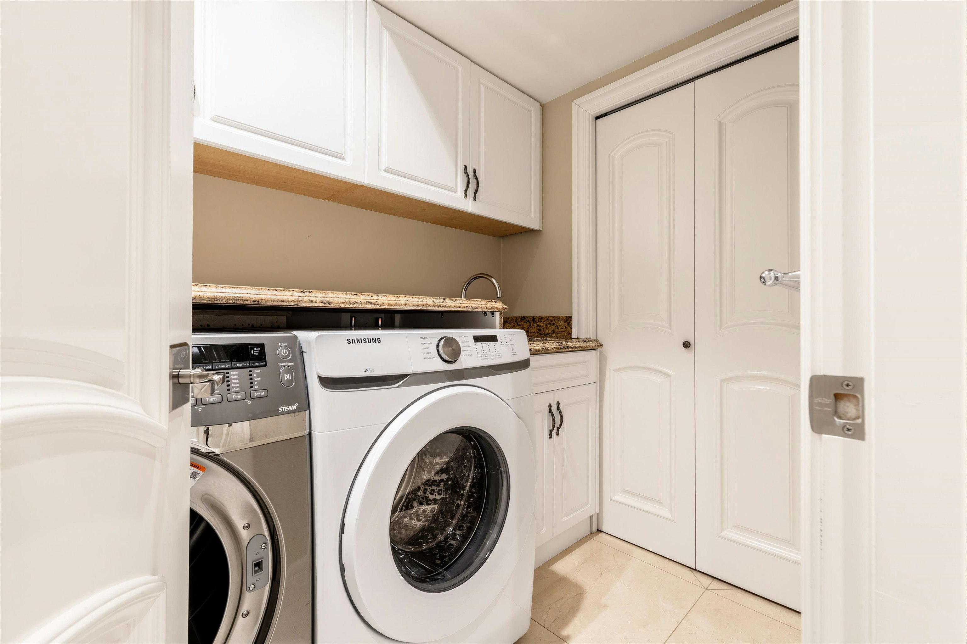172 W 46th Avenue, Vancouver, BC, V5Y 2W9 - 23