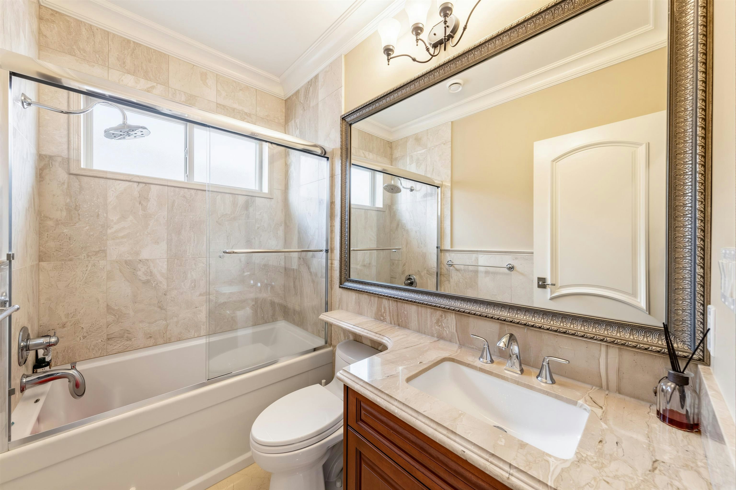 172 W 46th Avenue, Vancouver, BC, V5Y 2W9 - 16