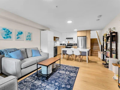 4410 Nanaimo Street - 3