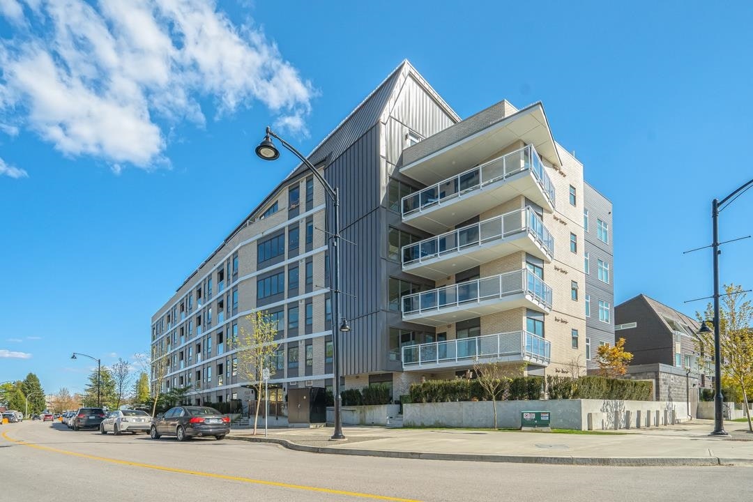 303-22226 Brown Avenue, Maple Ridge, BC, V2X 4R2