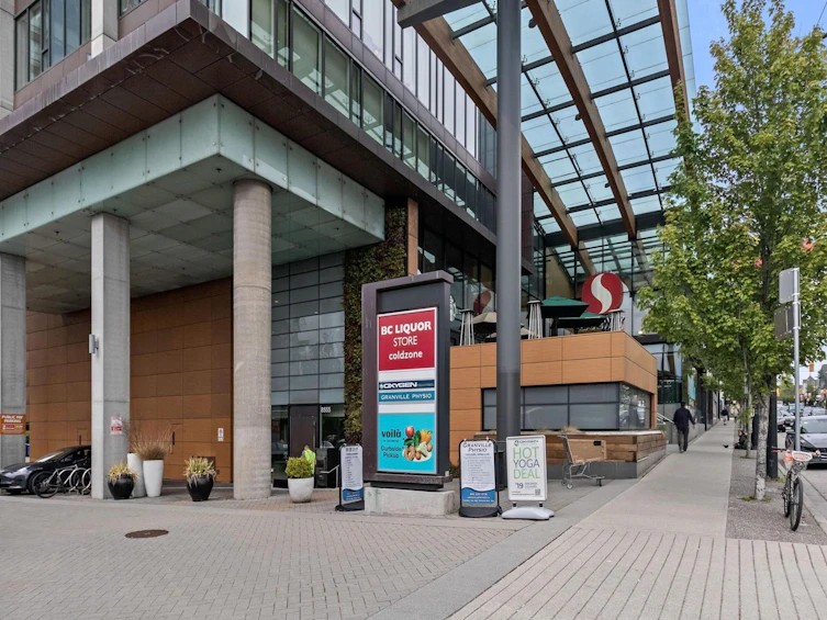812-8488 Cornish Street, Vancouver, BC, V6P 0C2 - 14