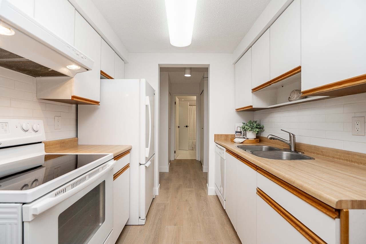 220-7055 Wilma Street - 3