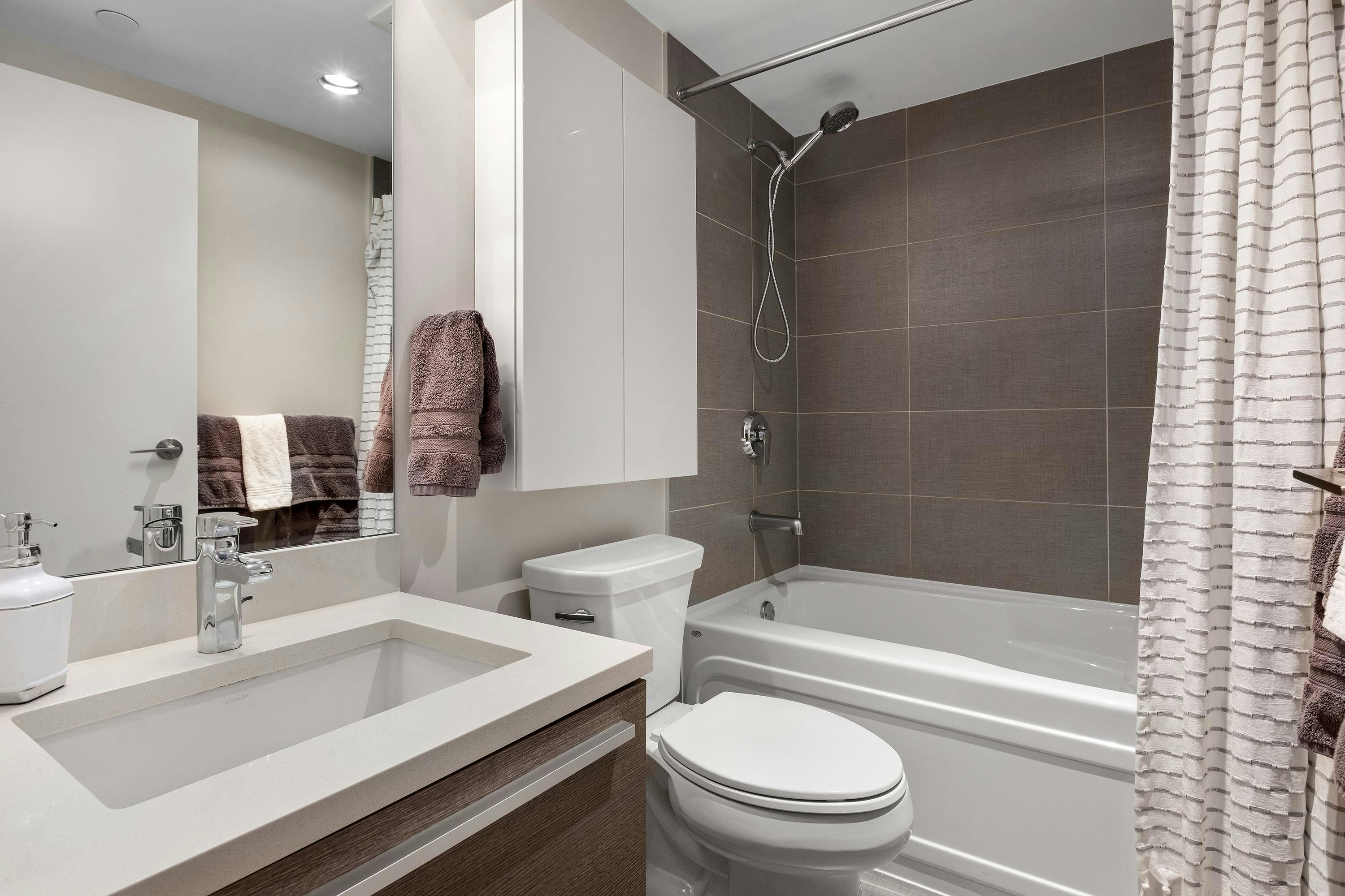 1102-1323 Homer Street, Vancouver, BC, V6B 5M9 - 14