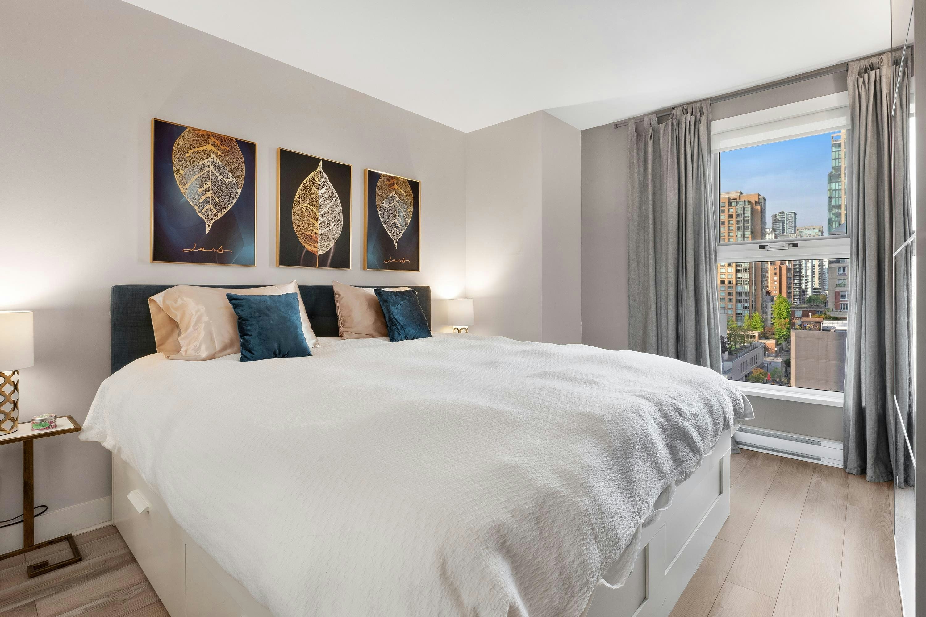 1102-1323 Homer Street, Vancouver, BC, V6B 5M9 - 12
