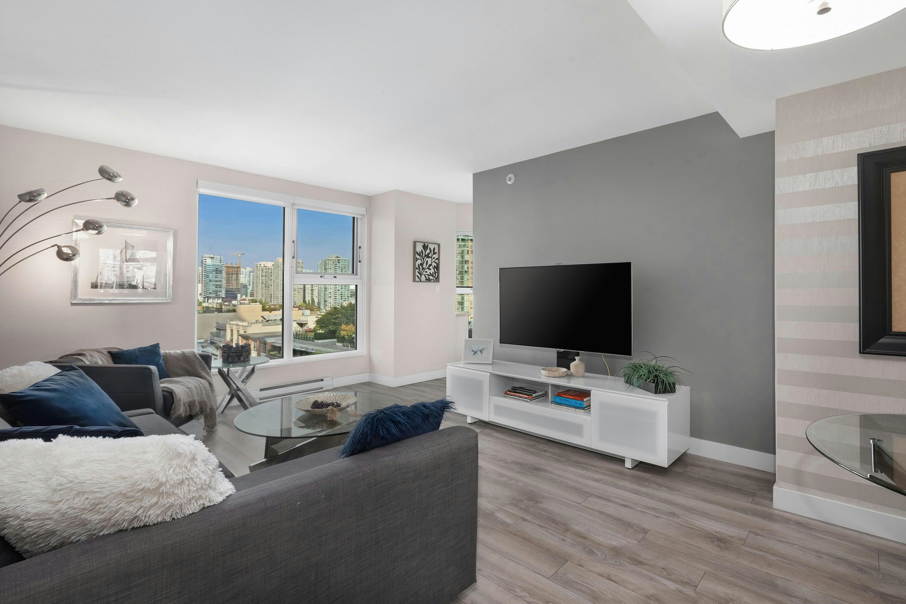 1102-1323 Homer Street, Vancouver, BC, V6B 5M9