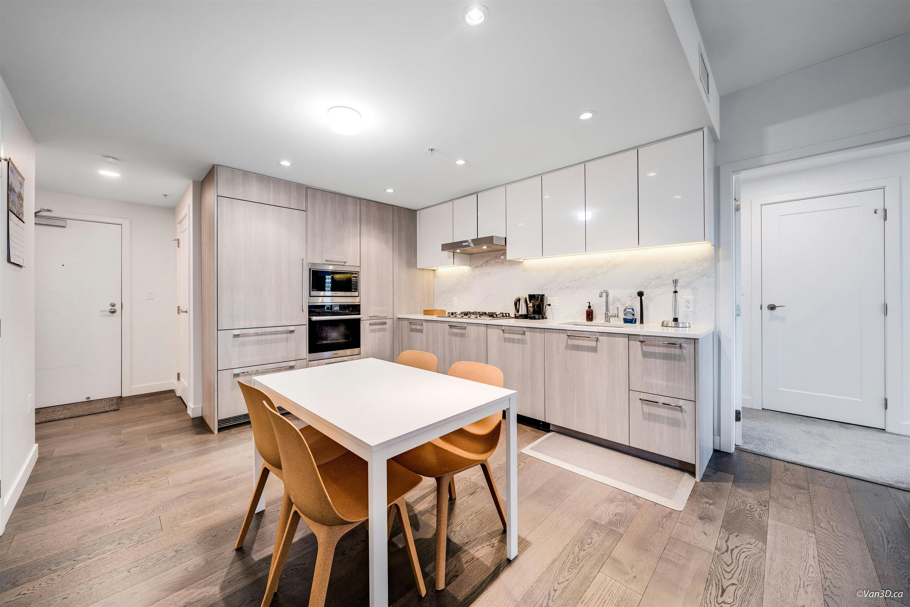 912-8160 Mcmyn Way - 5