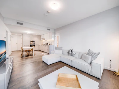 912-8160 Mcmyn Way - 2