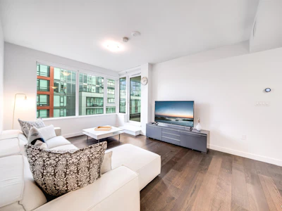 912-8160 Mcmyn Way - 3