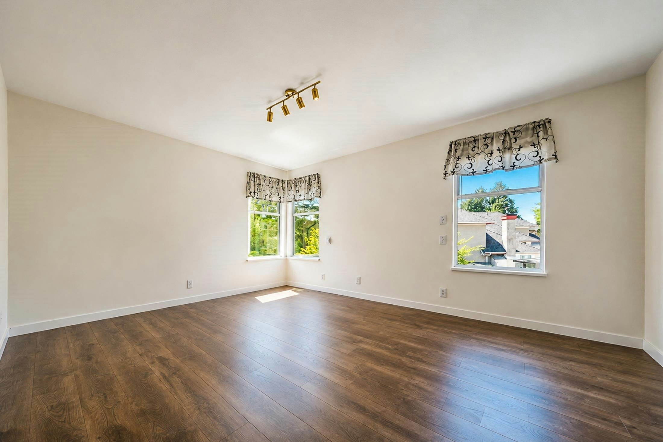 16042 108a Avenue, Surrey, BC, V4N 1P1 - 30