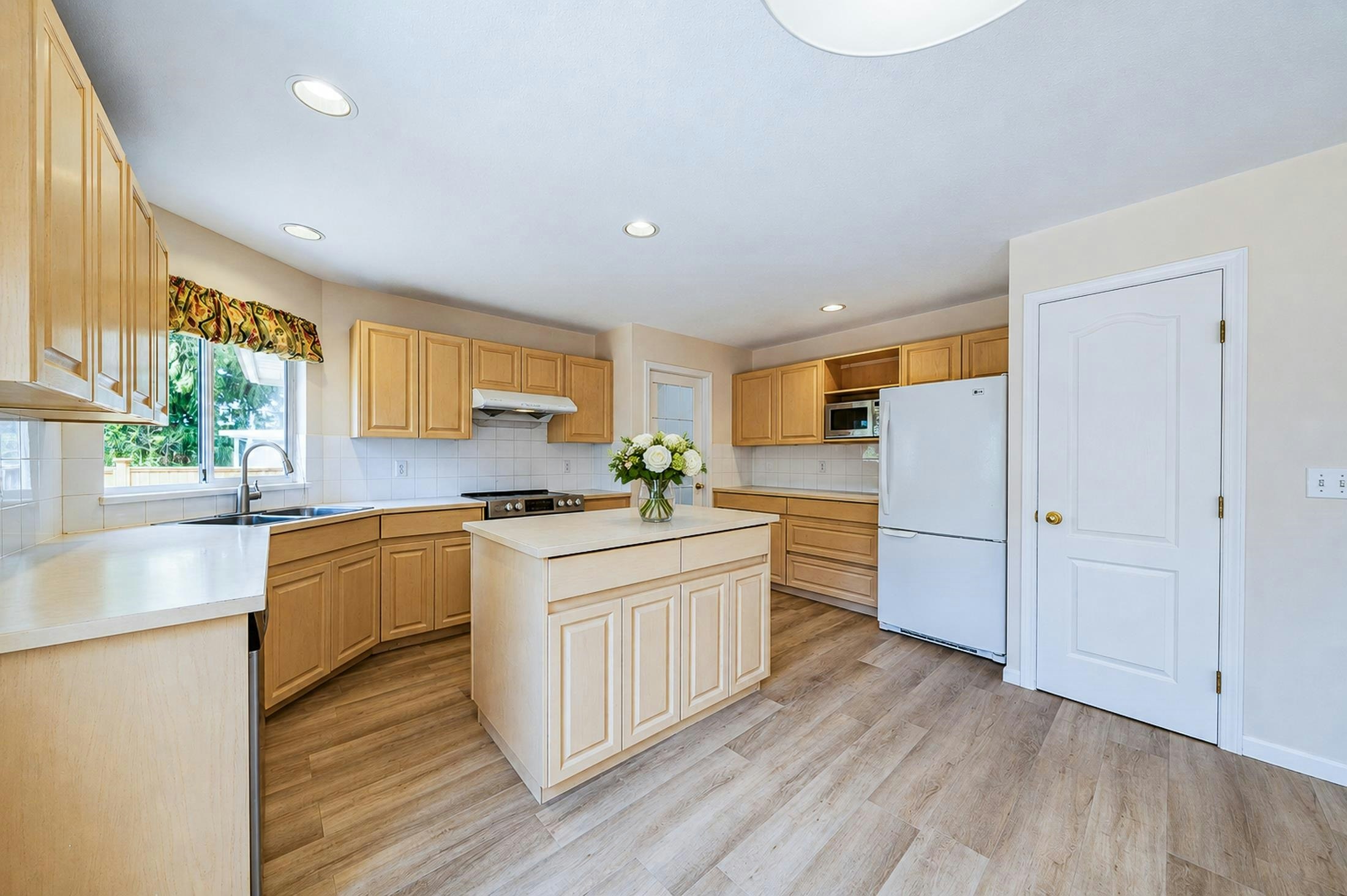 16042 108a Avenue, Surrey, BC, V4N 1P1 - 26