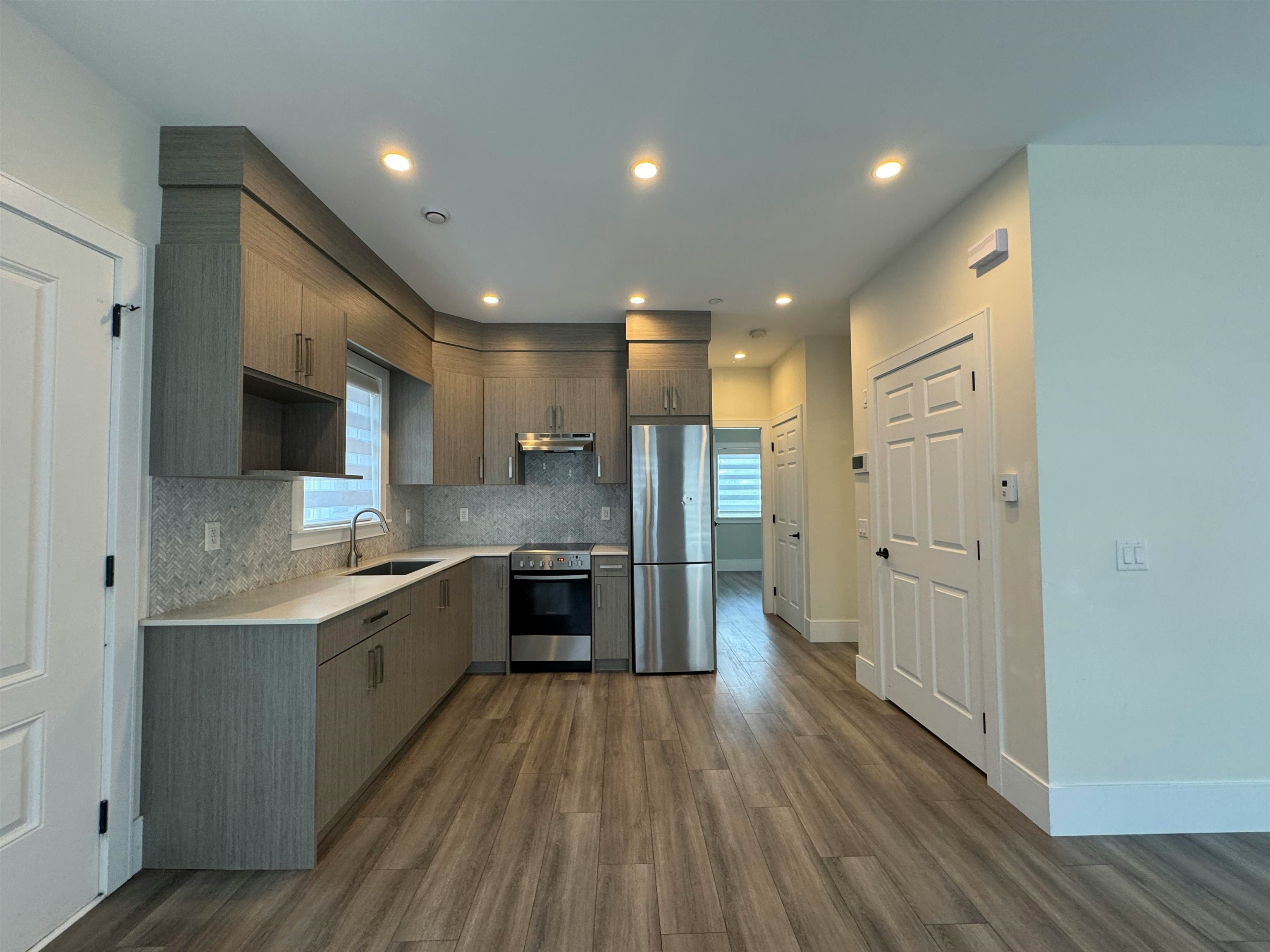 Coach House-11901 Gee St, Maple Ridge, BC, V2X 7L8 - 2
