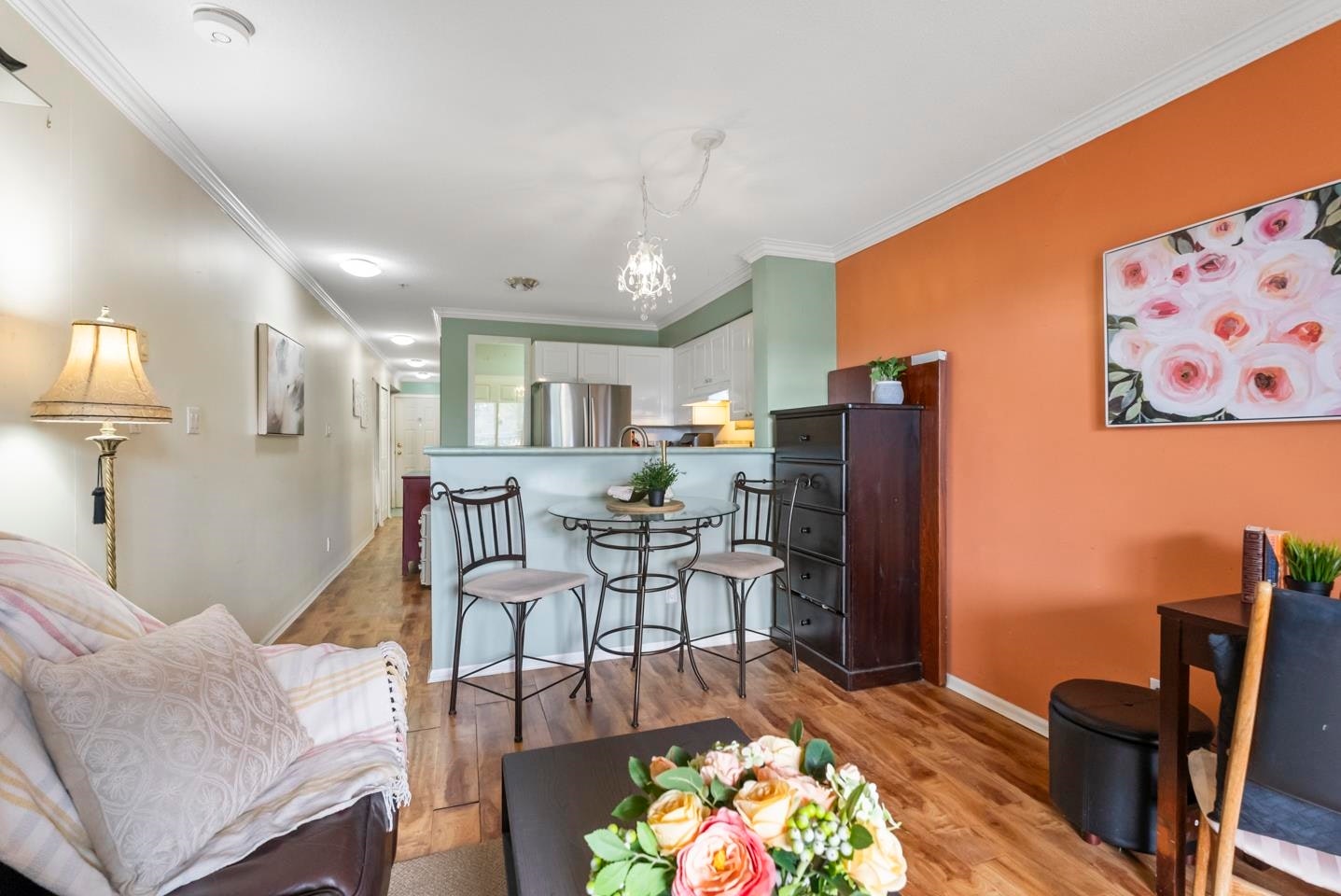 202-868 Kingsway - 4