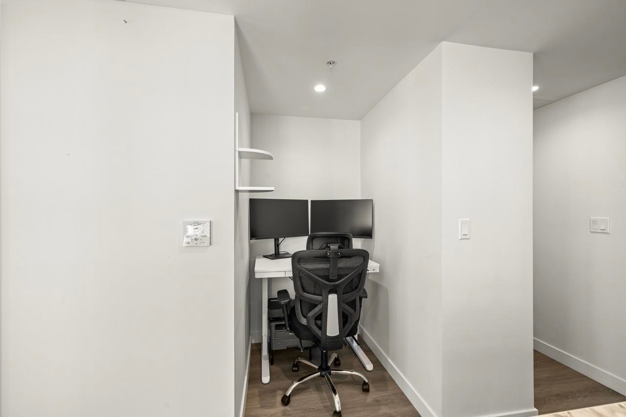 2404-6608 Sussex Avenue, Burnaby, BC, V5H 0M3 - 10