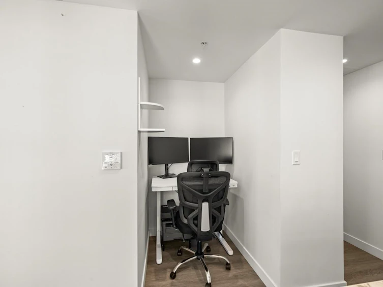 2404-6608 Sussex Avenue, Burnaby, BC, V5H 0M3 - 10