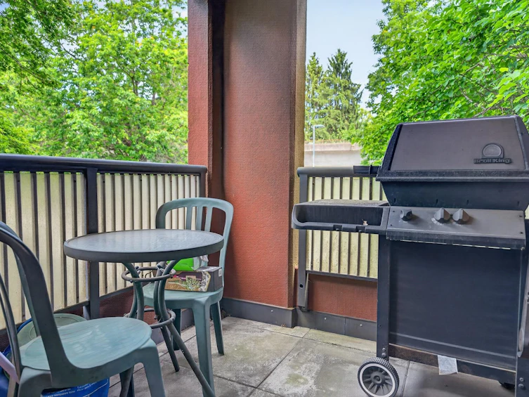 208-5288 Melbourne Street, Vancouver, BC, V5R 6E6 - 2