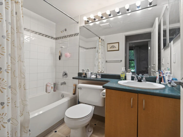 208-5288 Melbourne Street, Vancouver, BC, V5R 6E6 - 23