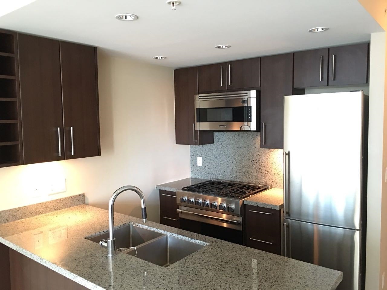 911-1708 Columbia Street, Vancouver, BC, V5Y 0H7 - 4