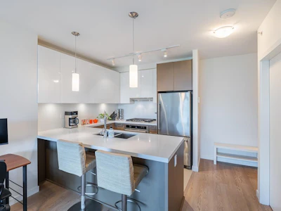 2309-3080 Lincoln Avenue - 4