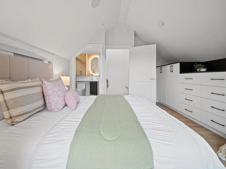 2369 Adanac Street, Vancouver, BC, V5L 2E9 - 21