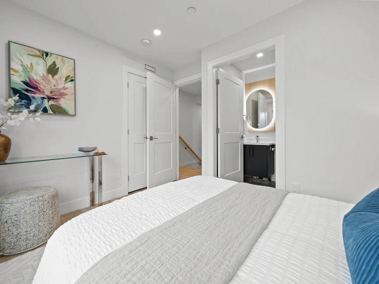 2369 Adanac Street, Vancouver, BC, V5L 2E9 - 19