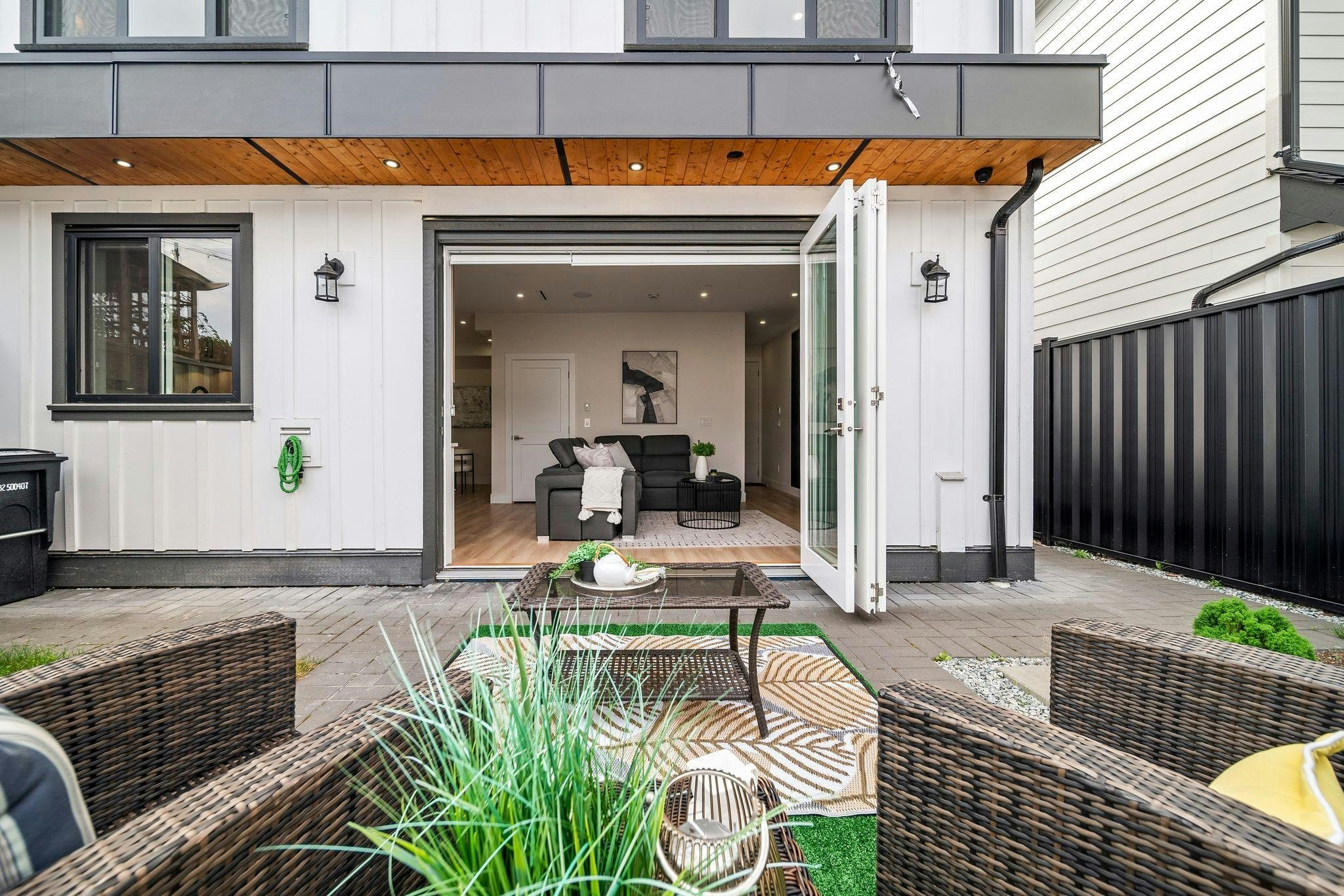 2369 Adanac Street, Vancouver, BC, V5L 2E9 - 29