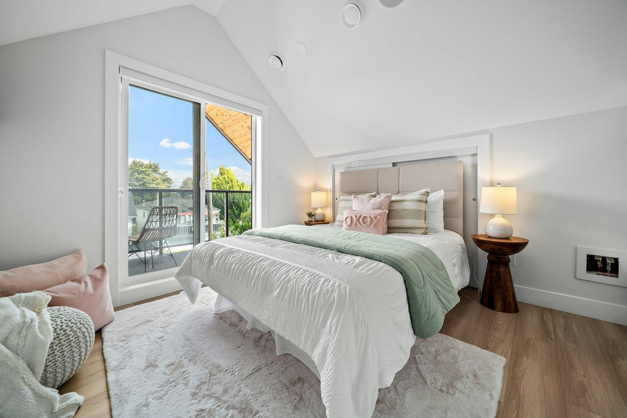 2369 Adanac Street, Vancouver, BC, V5L 2E9 - 24