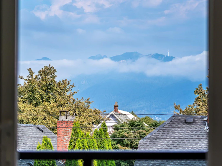 2369 Adanac Street, Vancouver, BC, V5L 2E9 - 27