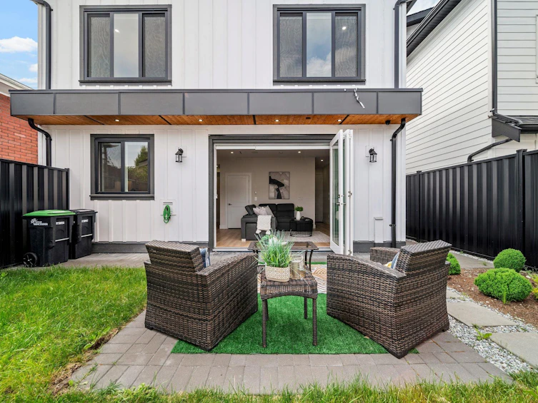 2369 Adanac Street, Vancouver, BC, V5L 2E9 - 28