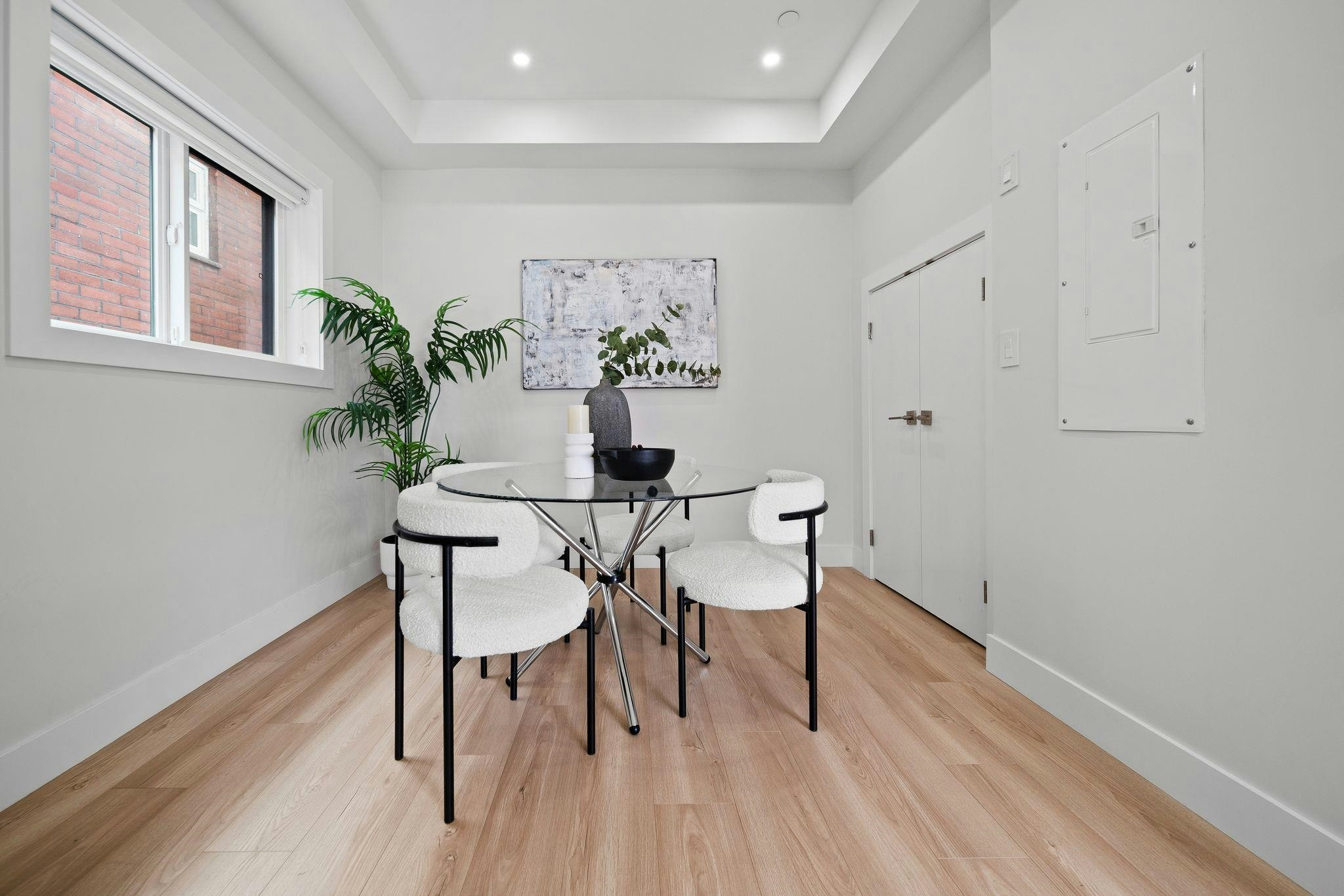 2369 Adanac Street, Vancouver, BC, V5L 2E9 - 13
