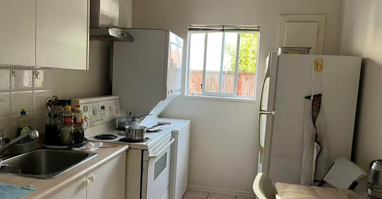 10000 Railway Avenue, Richmond, BC, V7E 2B8 - 4
