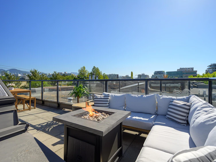 220-676 W 6th Avenue, Vancouver, BC, V5Z 1A3