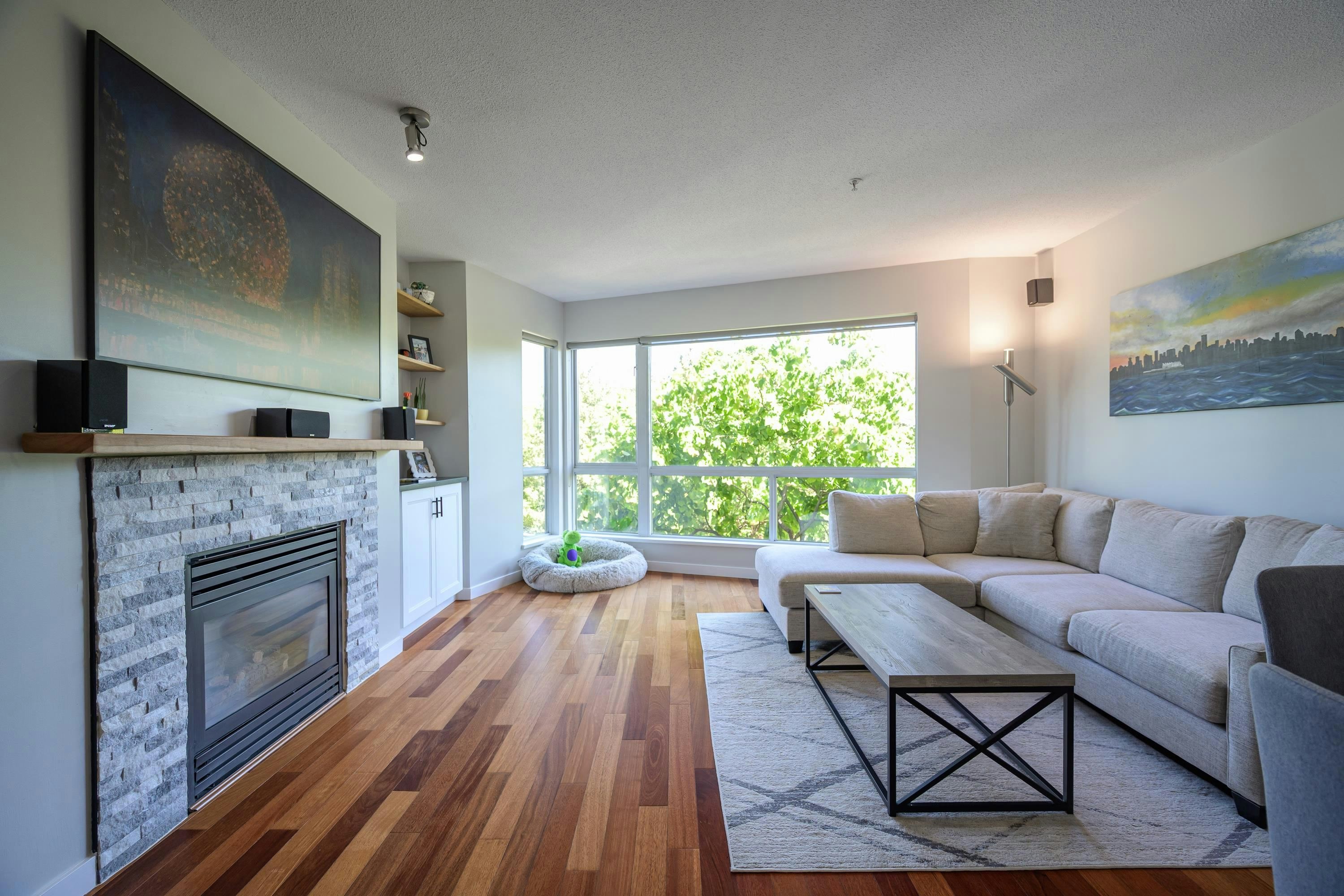220-676 W 6th Avenue, Vancouver, BC, V5Z 1A3 - 2