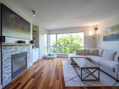 220-676 W 6th Avenue - 2