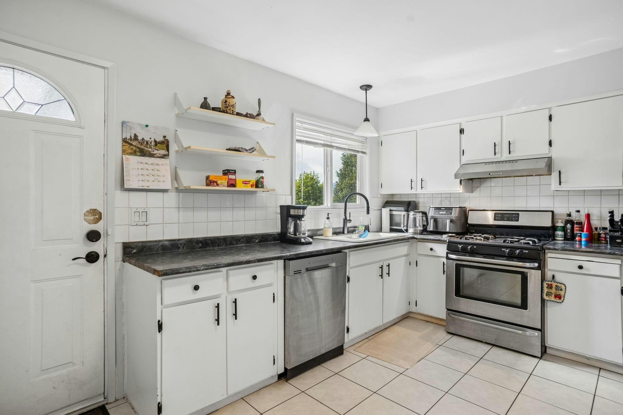 1617 Western Drive, Port Coquitlam, BC, V3C 2X1 - 13