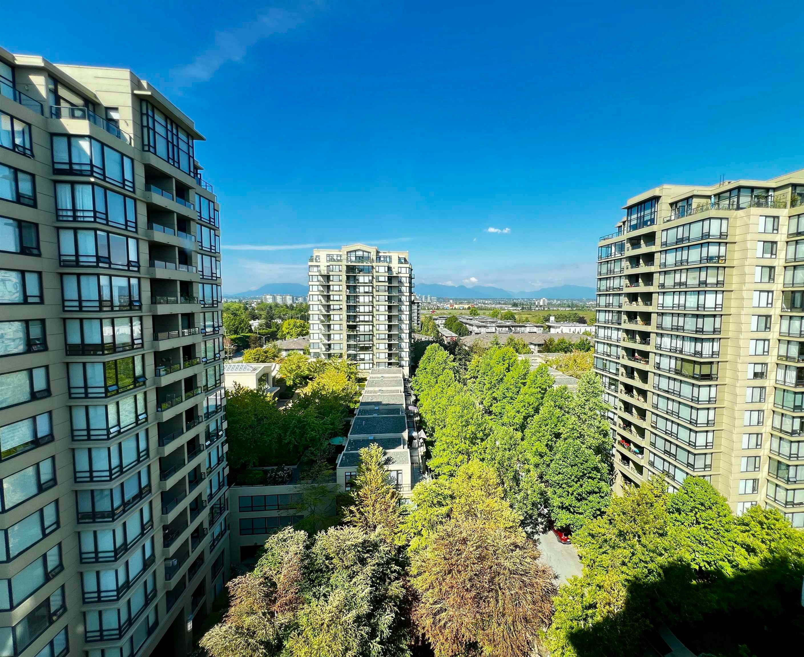1205-9099 Cook Road, Richmond, BC, V6Y 0G5