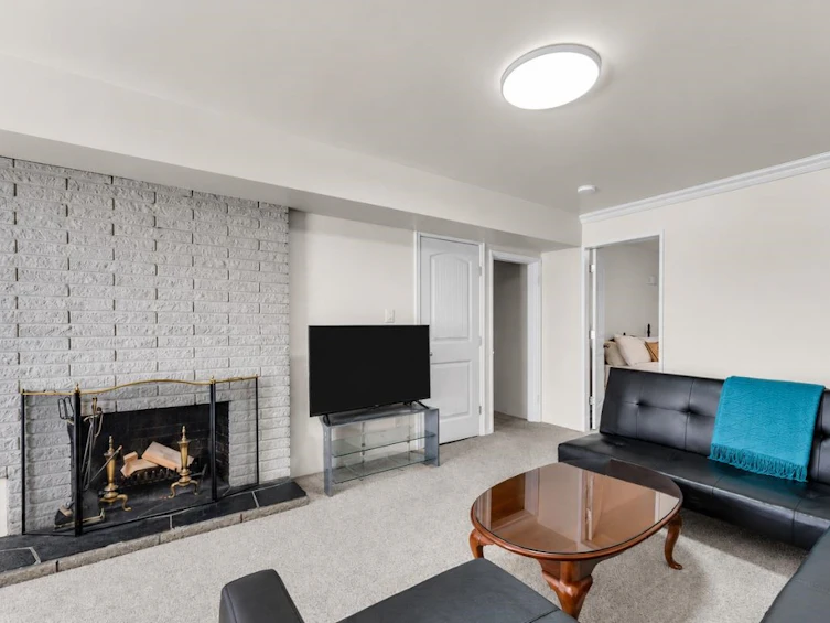 403 Newdale Court, North Vancouver, BC, V7N 3H3 - 21