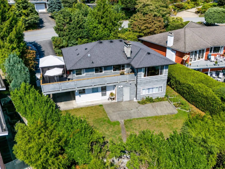403 Newdale Court, North Vancouver, BC, V7N 3H3