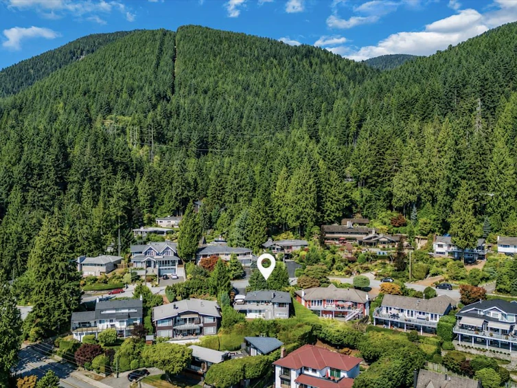 403 Newdale Court, North Vancouver, BC, V7N 3H3 - 30
