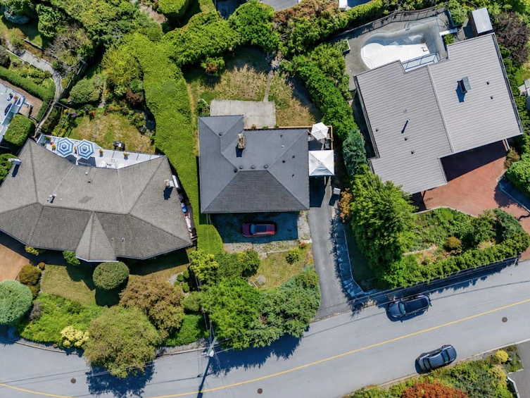 403 Newdale Court, North Vancouver, BC, V7N 3H3 - 29