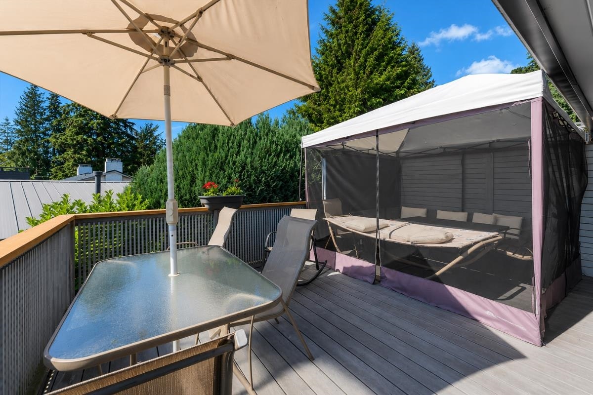403 Newdale Court, North Vancouver, BC, V7N 3H3 - 13
