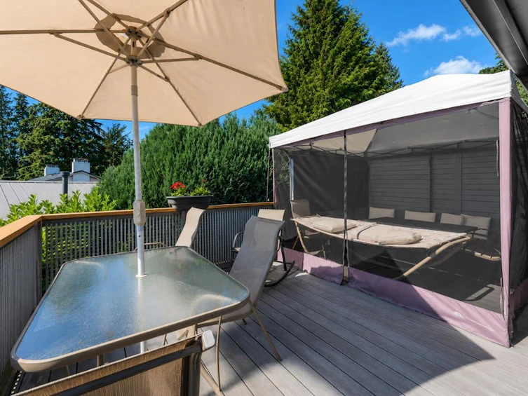 403 Newdale Court, North Vancouver, BC, V7N 3H3 - 13