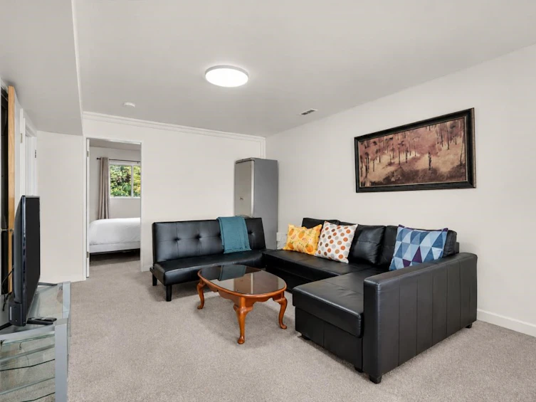 403 Newdale Court, North Vancouver, BC, V7N 3H3 - 20